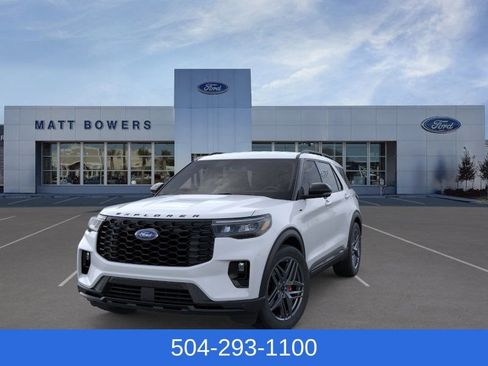 New 2026 Ford Explorer ST-Line w/ ST-Line Street Pack RWD image 3