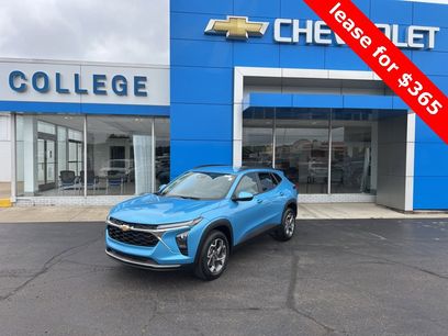 New 2025 Chevrolet Trax LT w/ LT Convenience Package