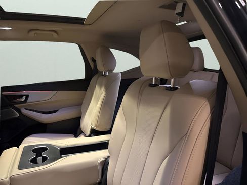 Used 2025 Acura MDX w/ Technology Package image 17