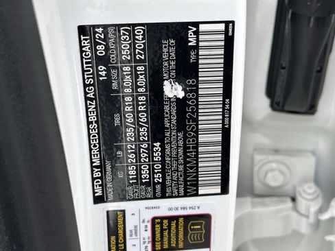 Certified 2025 Mercedes-Benz GLC 300 4MATIC image 40