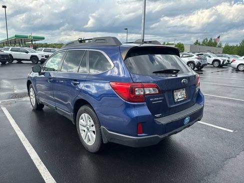 Used 2017 Subaru Outback 2.5i Premium AWD/4WD image 5