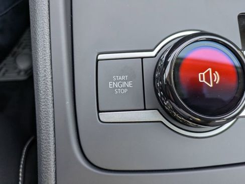 New 2026 Volkswagen Tiguan SE AWD/4WD image 31