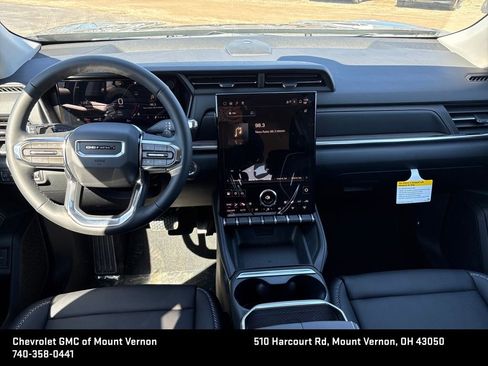 New 2026 GMC Terrain Denali w/ LPO, Black Badging Package image 13