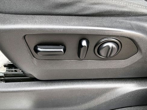 Used 2020 Chevrolet Silverado 1500 LT w/ Convenience Package image 35