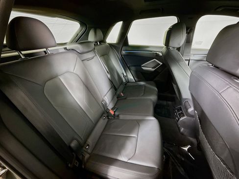 Certified 2025 Audi Q3 2.0T Premium Plus w/ Premium Plus Package image 25