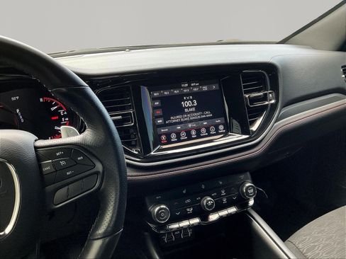 Used 2024 Dodge Durango GT AWD/4WD image 9