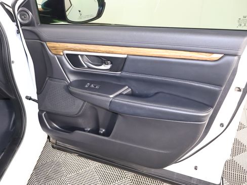 Used 2021 Honda CR-V Touring image 40