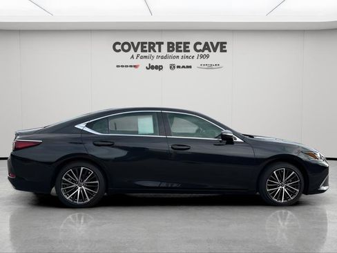 Used 2024 Lexus ES 350 w/ Premium Package image 11