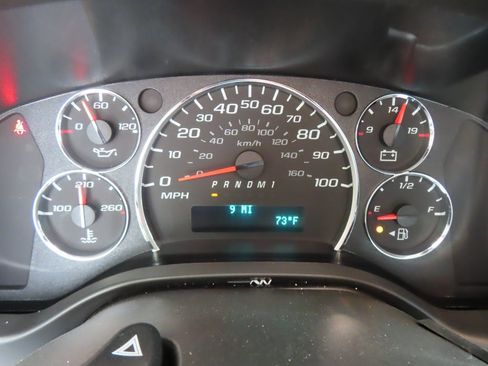 New 2024 Chevrolet Express 3500 Work Van w/ Power Convenience Package image 7