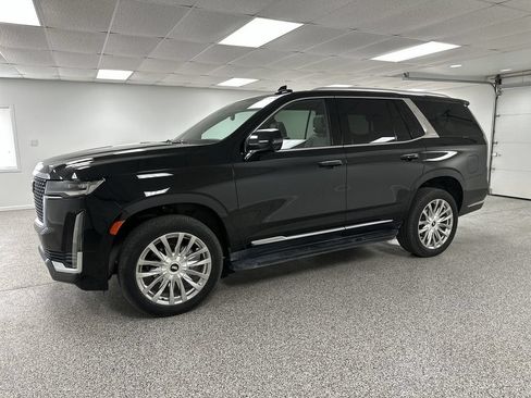 Used 2022 Cadillac Escalade Premium Luxury AWD/4WD image 4