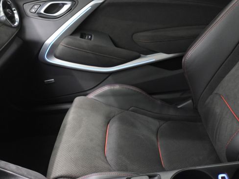 Used 2023 Chevrolet Camaro ZL1 image 13