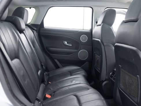 Used 2017 Land Rover Range Rover Evoque SE image 29