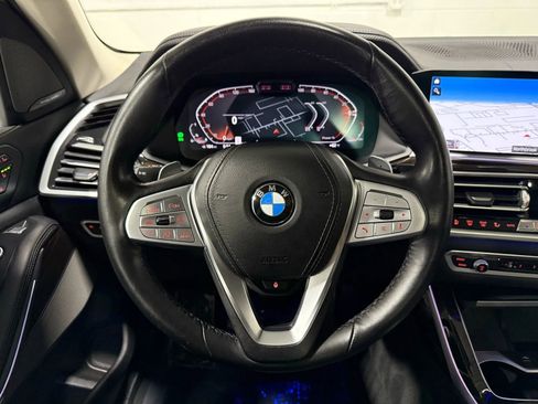 Used 2021 BMW X7 xDrive40i w/ Premium Package image 26