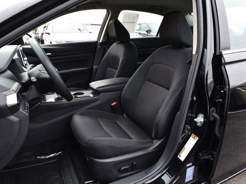 Certified 2025 Nissan Altima 2.5 SV image 19