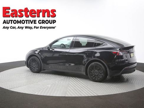 Used 2022 Tesla Model Y Long Range AWD/4WD image 57