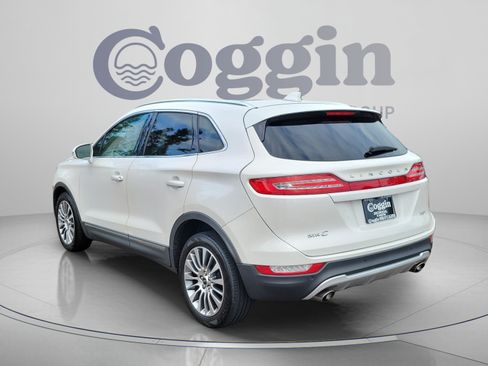Used 2017 Lincoln MKC Reserve FWD image 3