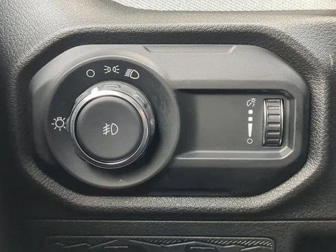 Certified 2025 Jeep Wrangler Sport AWD/4WD image 22