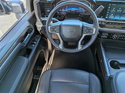 Used 2025 Chevrolet Silverado 2500 LT w/ Trail Boss Package image 17