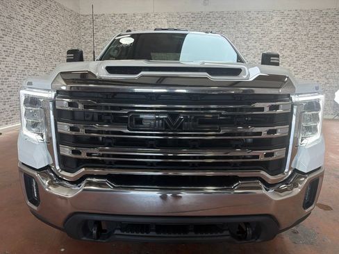 Used 2022 GMC Sierra 2500 SLE w/ SLE Convenience Package AWD/4WD image 2