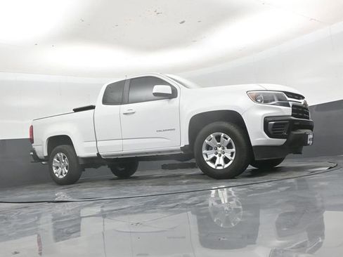 Used 2022 Chevrolet Colorado LT w/ Fleet Safety Package RWD image 39