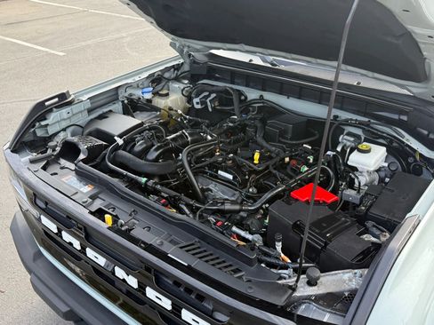 Used 2022 Ford Bronco Outer Banks image 32