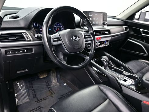 Used 2020 Kia Telluride LX AWD/4WD image 12