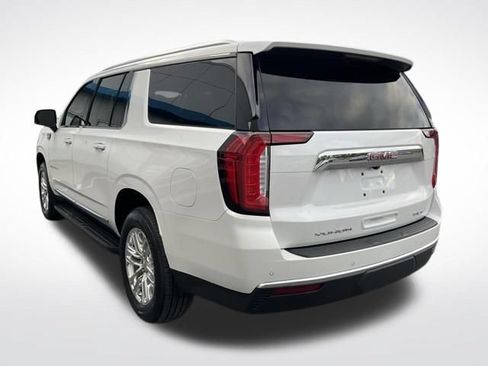 Used 2021 GMC Yukon XL SLT w/ SLT Luxury Package AWD/4WD image 13