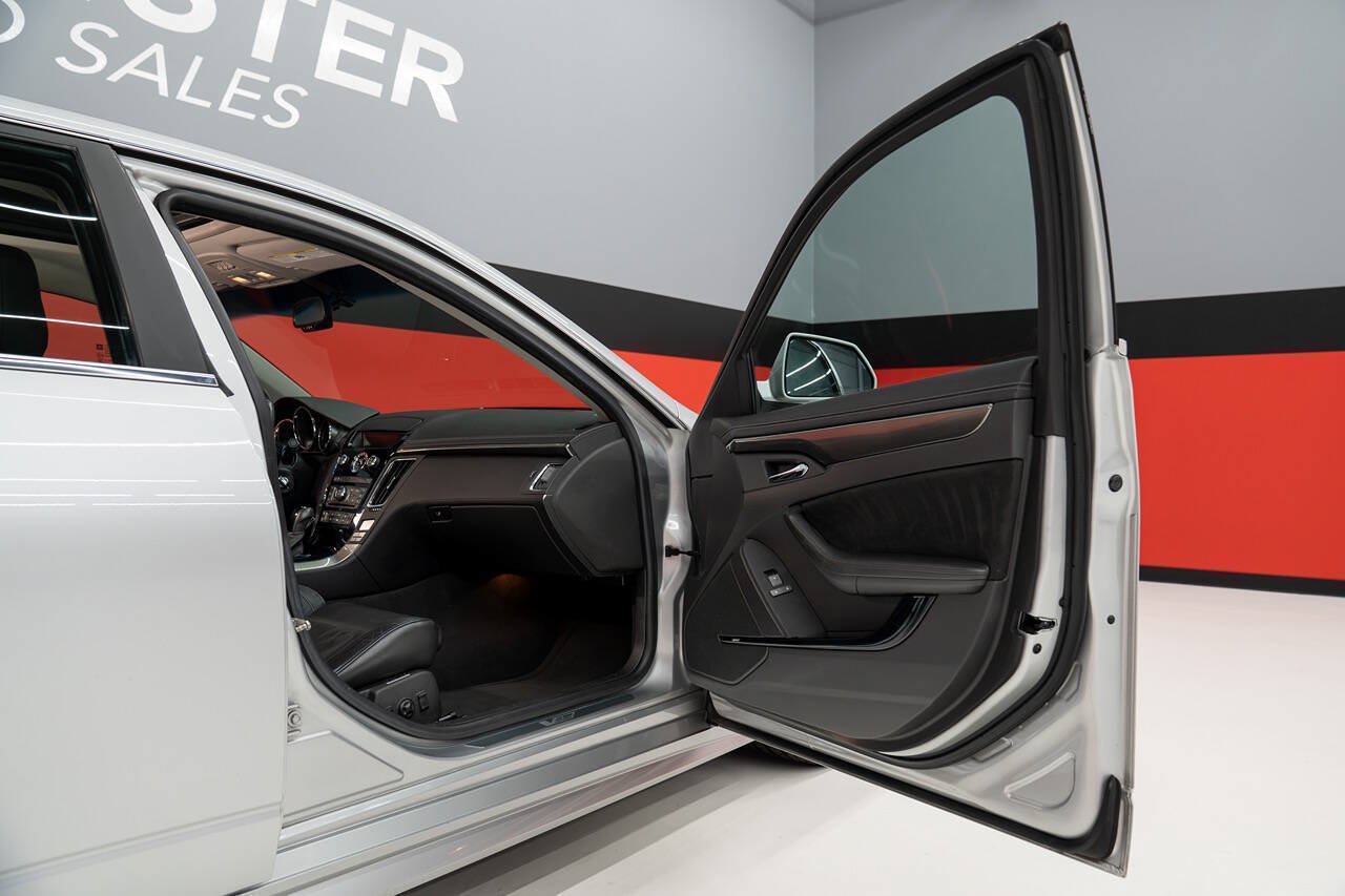 Used 2010 Cadillac CTS V RWD image 67
