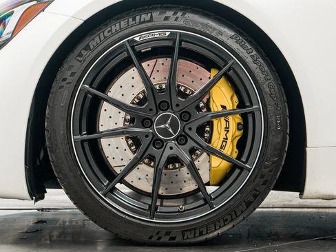 Used 2018 Mercedes-Benz AMG GT R image 10