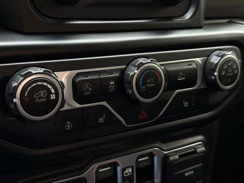 Certified 2021 Jeep Wrangler Unlimited Sport AWD/4WD image 23