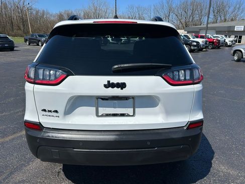 Used 2021 Jeep Cherokee Latitude Plus AWD/4WD image 4