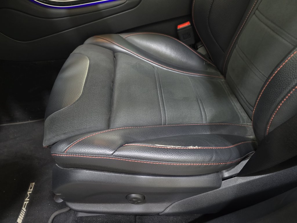 Used 2022 Mercedes-Benz GLC 43 AMG 4MATIC image 32