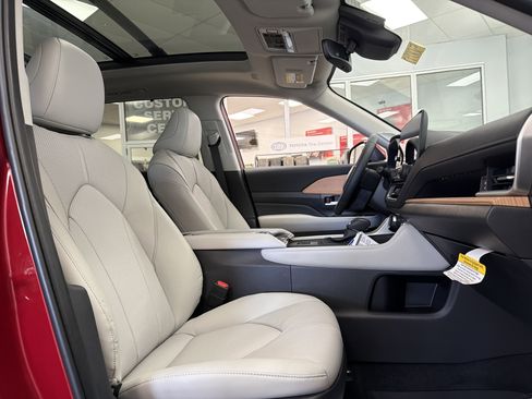 New 2026 Toyota Grand Highlander Limited AWD/4WD image 39