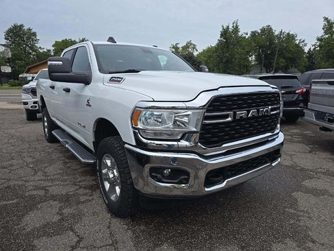 Used 2024 RAM 2500 Big Horn w/ Off Road Package AWD/4WD image 3