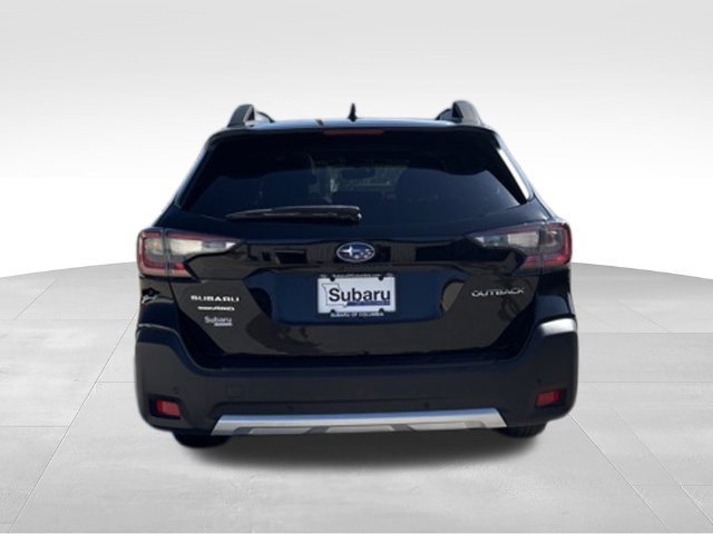 Used 2025 Subaru Outback Limited AWD/4WD image 6