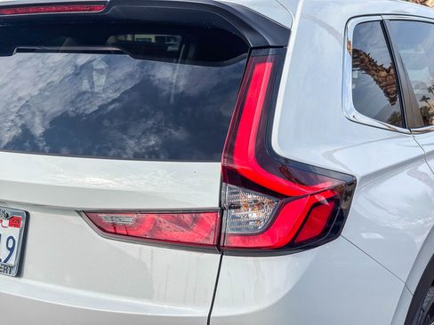 Certified 2024 Honda CR-V EX image 8