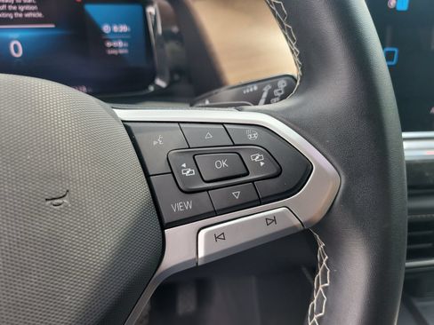Used 2024 Volkswagen Atlas SE FWD image 27