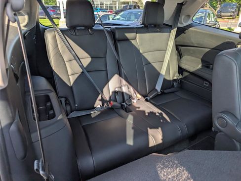 Used 2018 Honda Pilot Elite image 14