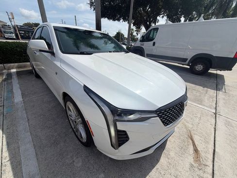 Used 2020 Cadillac CT4 Premium Luxury RWD image 4