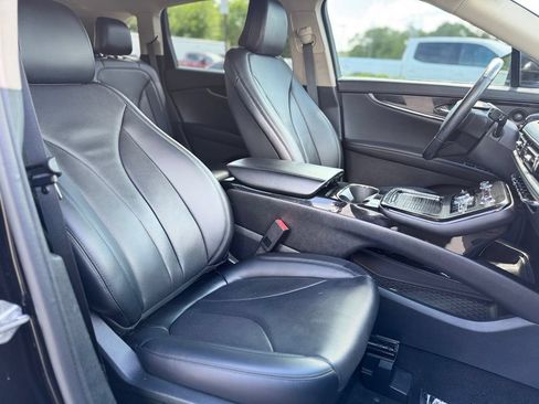 Used 2022 Lincoln Nautilus Reserve w/ Equipment Group 201A AWD/4WD image 12