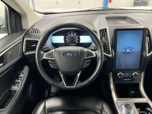 Used 2024 Ford Edge SEL AWD/4WD image 11