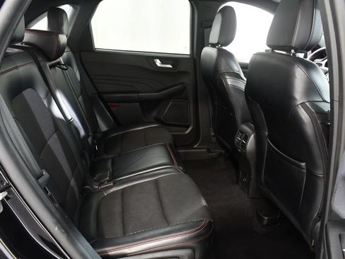 Used 2024 Ford Escape ST-Line w/ Tech Pack #1 AWD/4WD image 19