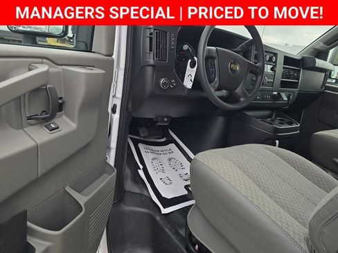 New 2025 Chevrolet Express 3500 w/ Power Convenience Package RWD image 15