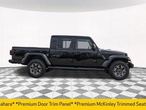 New 2026 Jeep Gladiator Sport image 17