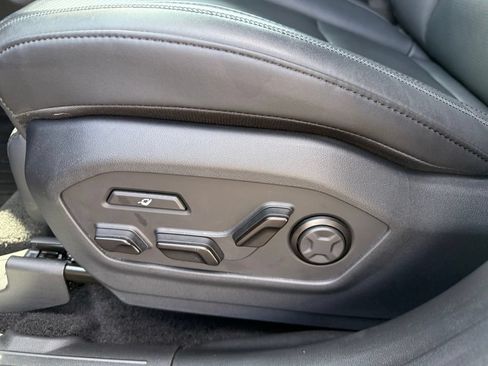 Certified 2025 Hyundai Santa Fe Calligraphy FWD image 15