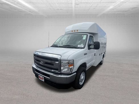 New 2026 Ford E-350 and Econoline 350 Super Duty w/ Power Equipment Group RWD image 10