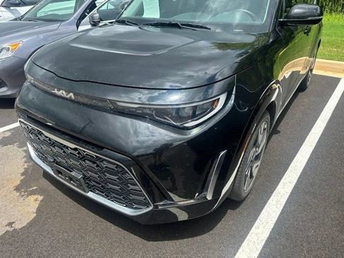 Used 2023 Kia Soul GT-Line w/ GT-Line Technology Package FWD image 2