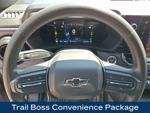 Used 2023 Chevrolet Colorado Trail Boss w/ Advanced Trailering Package AWD/4WD image 4