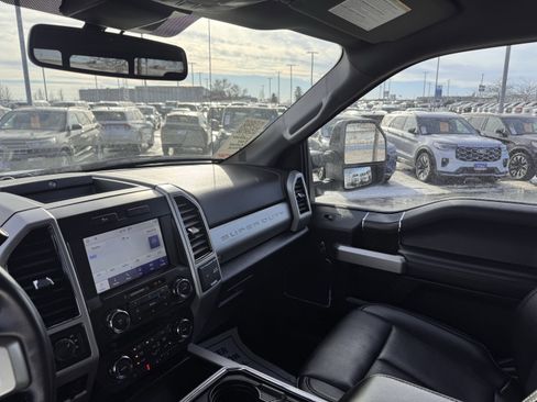 Used 2021 Ford F350 Lariat image 10