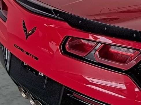 Used 2019 Chevrolet Corvette Grand Sport w/ Carbon Flash Badge Package RWD image 15